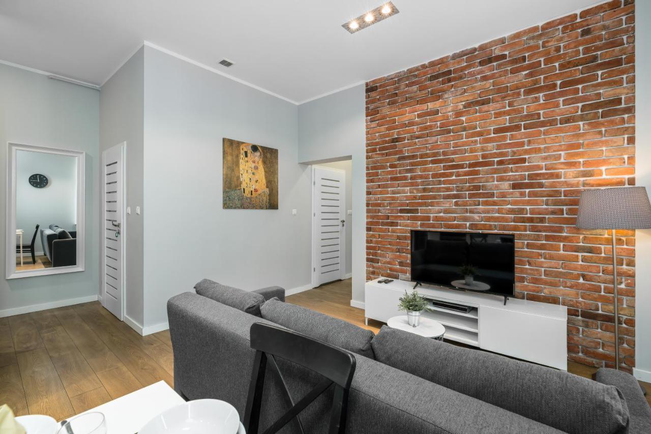 Old Town Apartment Garbary By Noclegi Renters Poznań Kültér fotó