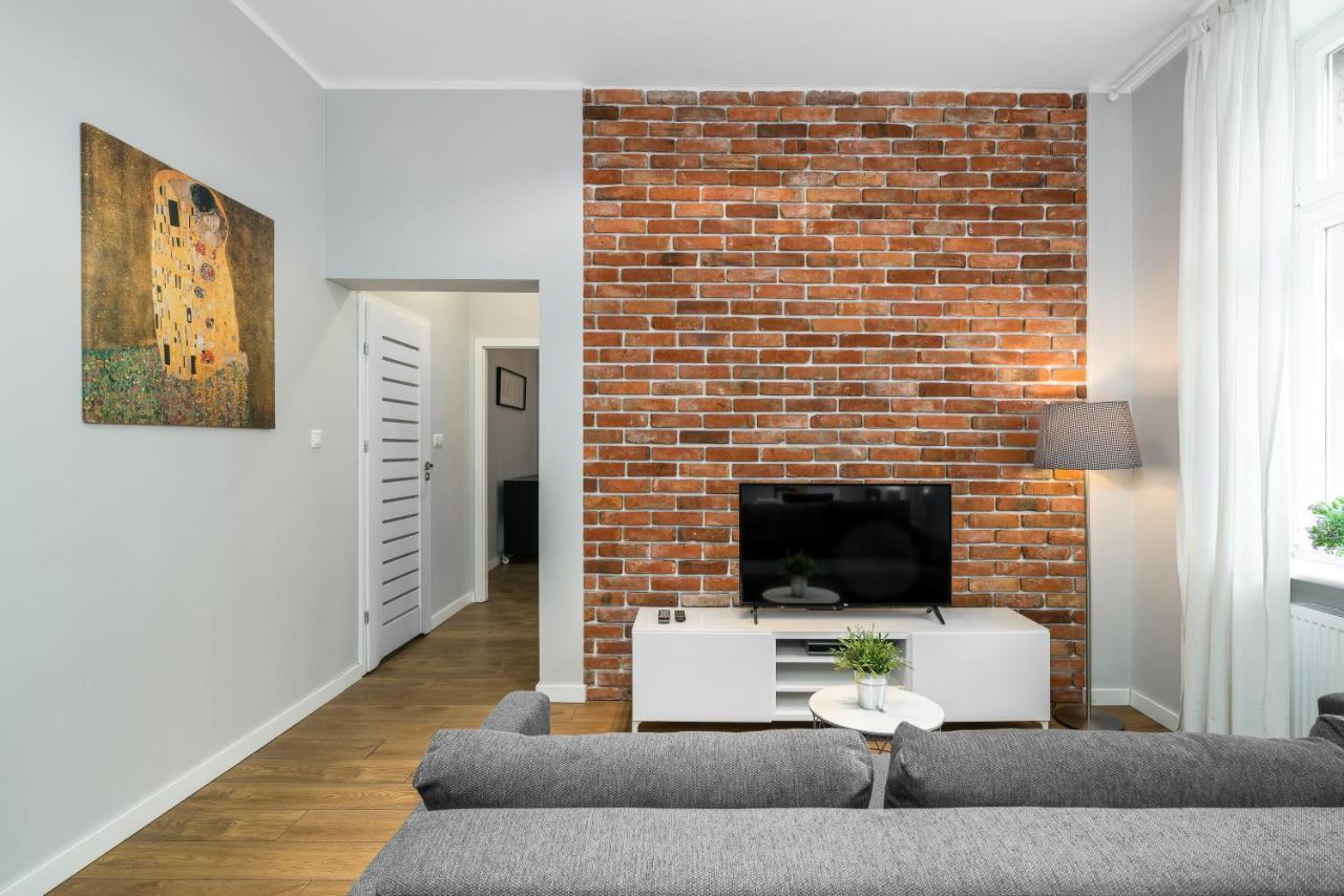 Old Town Apartment Garbary By Noclegi Renters Poznań Kültér fotó